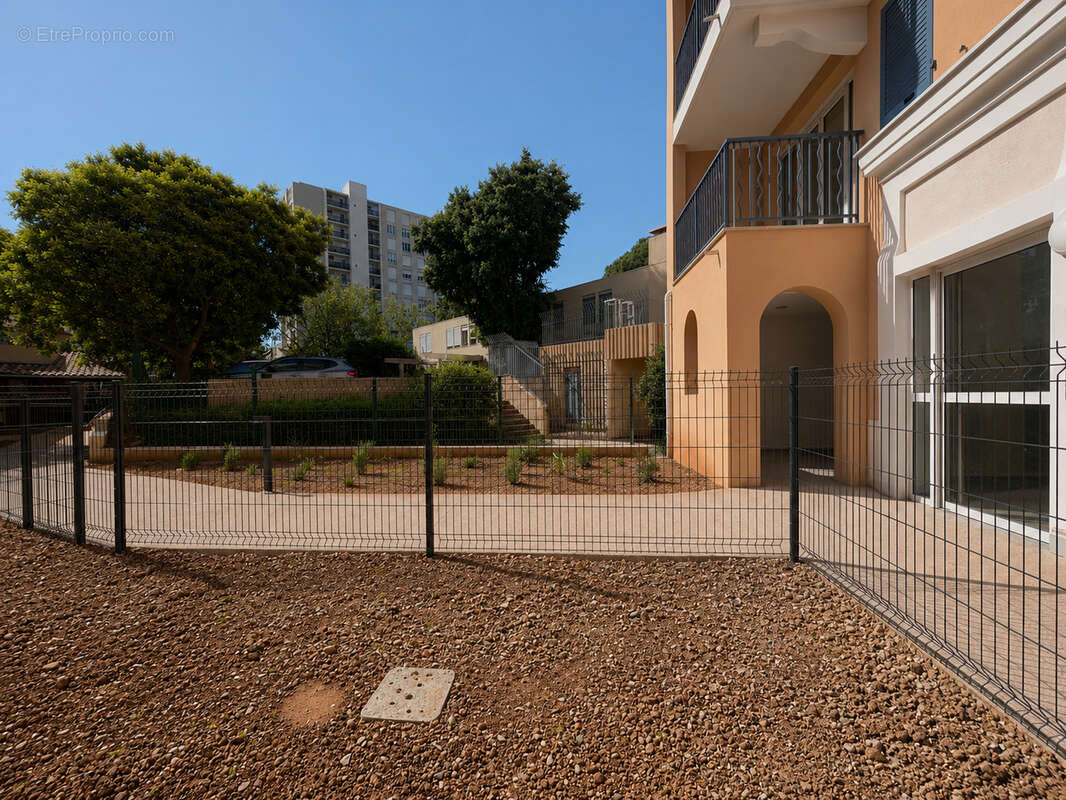 Appartement à PORT-DE-BOUC