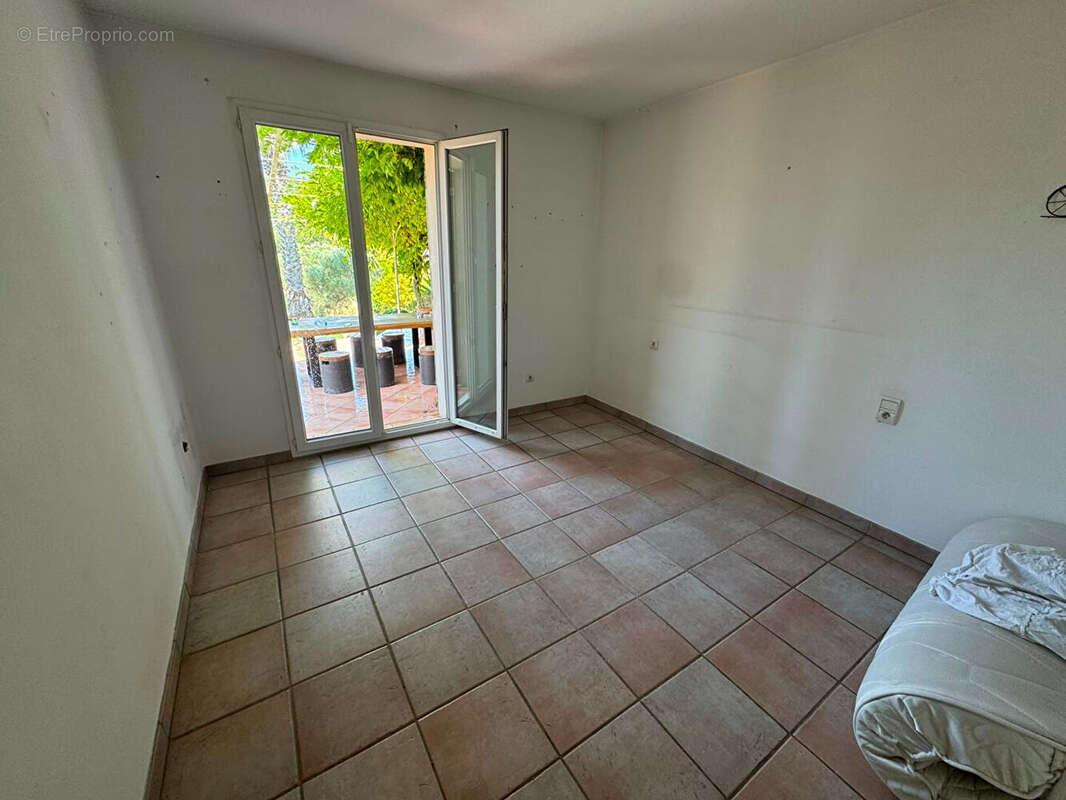 Maison à LE CASTELLET