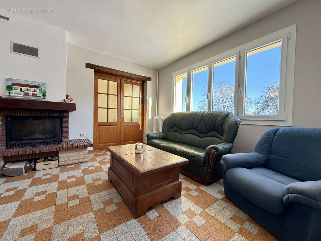 Maison à THIRON-GARDAIS