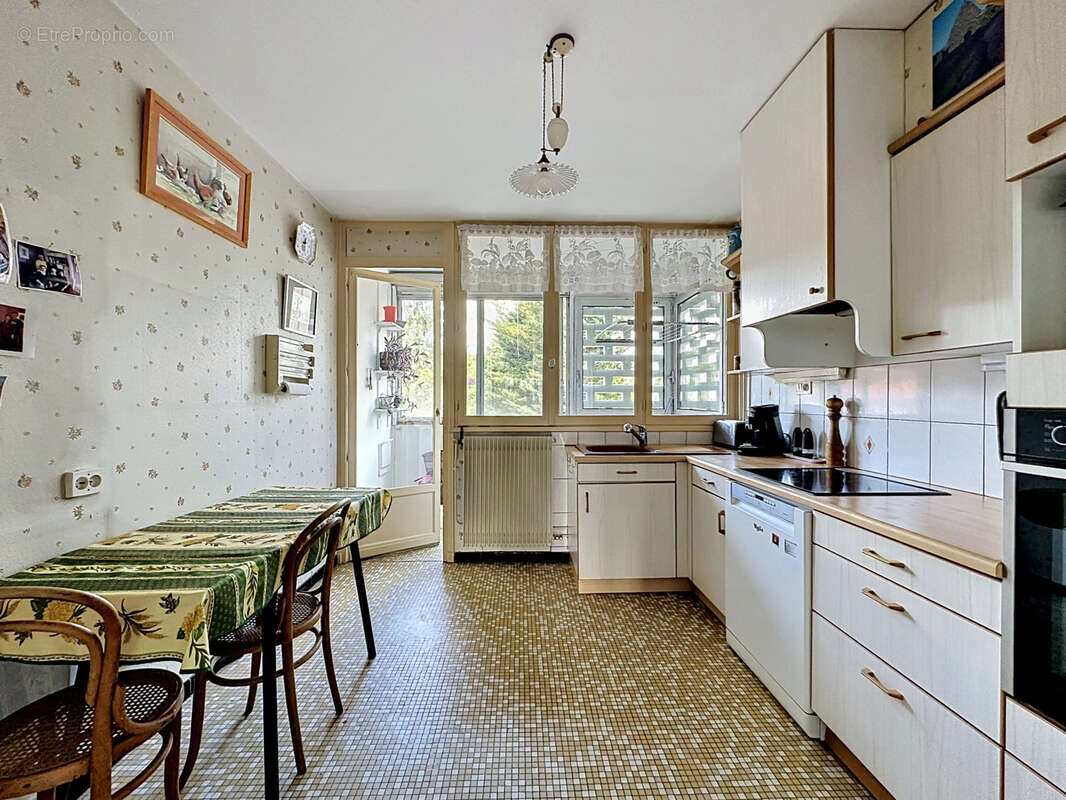 Appartement à SAINTE-FOY-LES-LYON