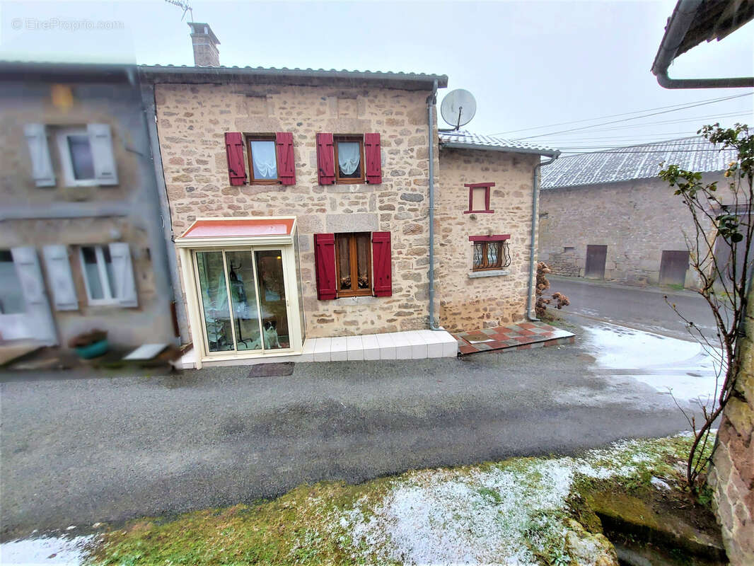 Maison à RAZES