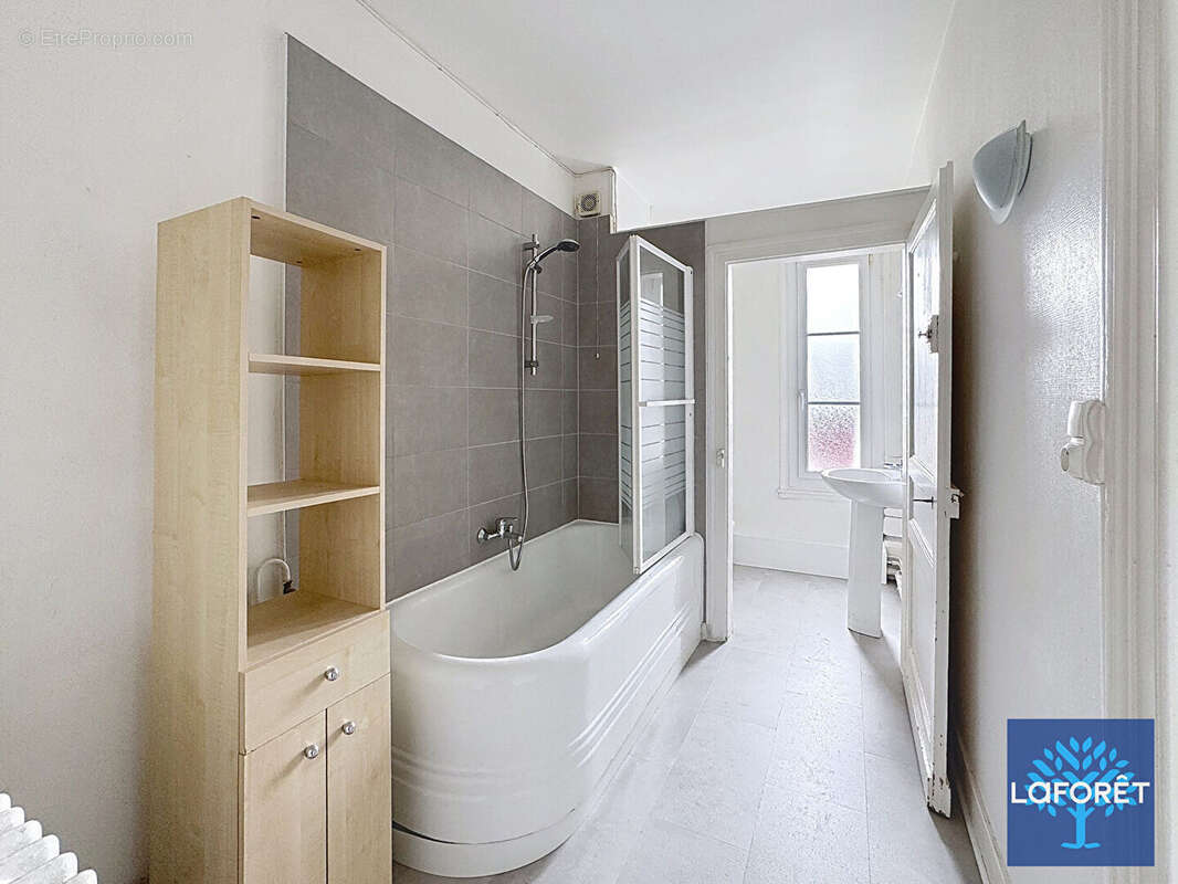 Appartement à MENNEVAL