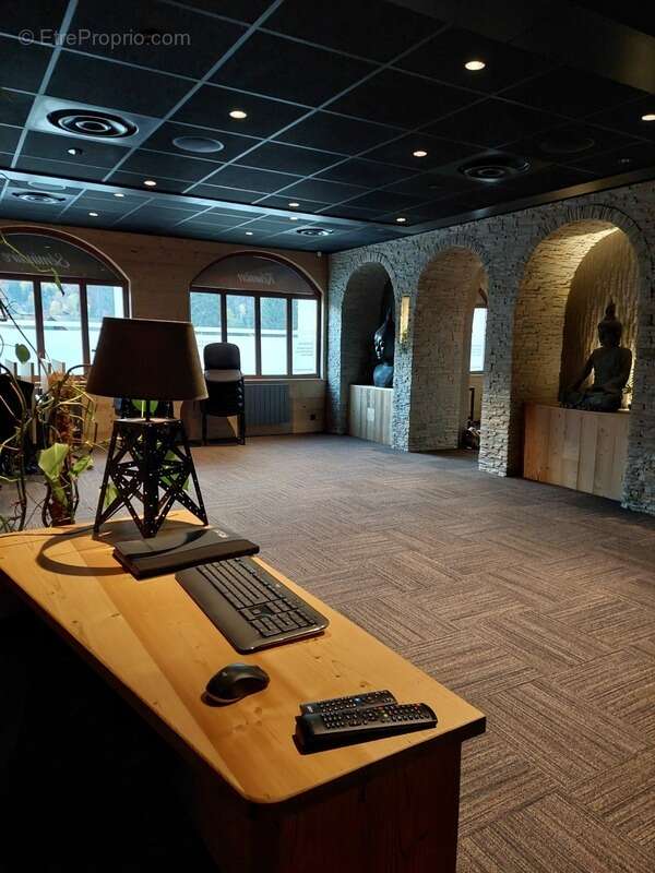 Commerce à SAINT-GERVAIS-LES-BAINS