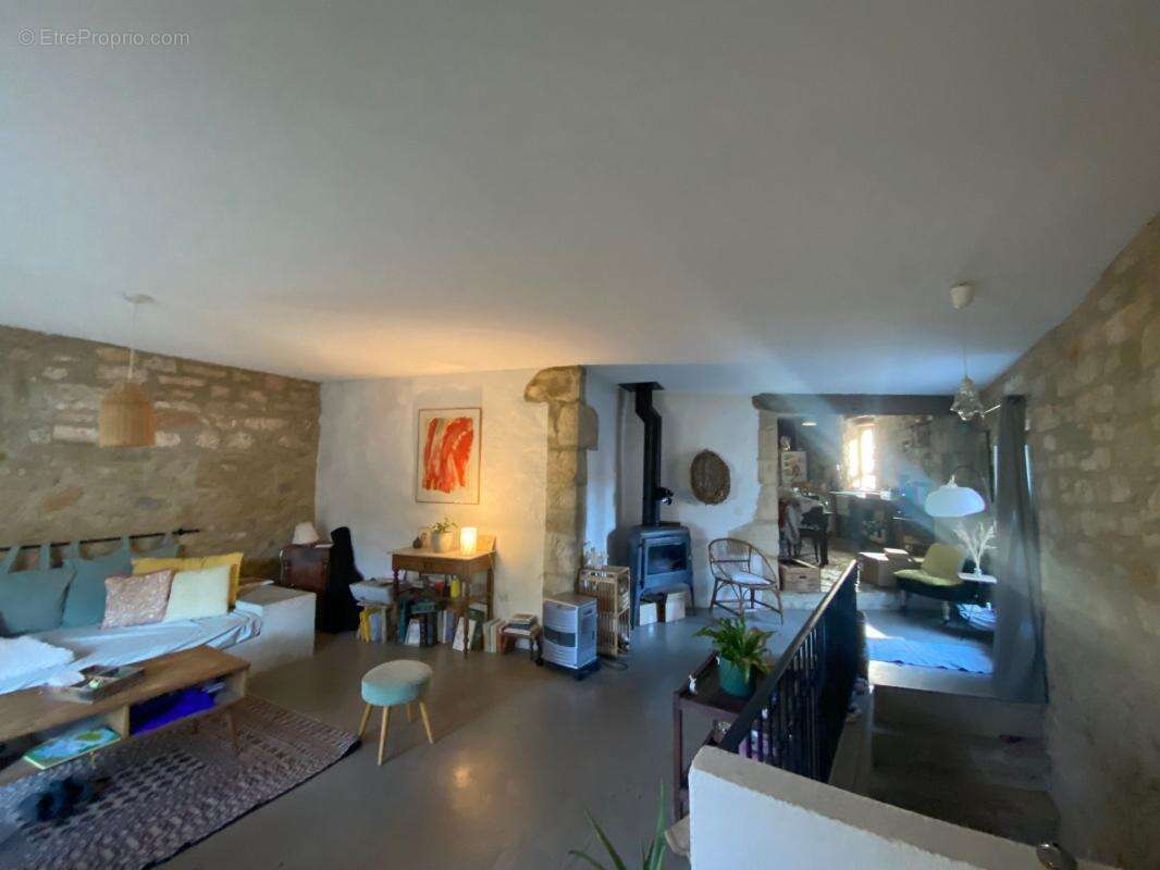 Maison à BARJAC