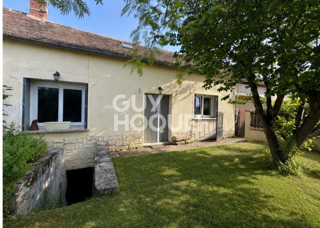 Maison  4 pièces de  130 m2 sur un terrain de 1168m²  avec une grange - photo 2