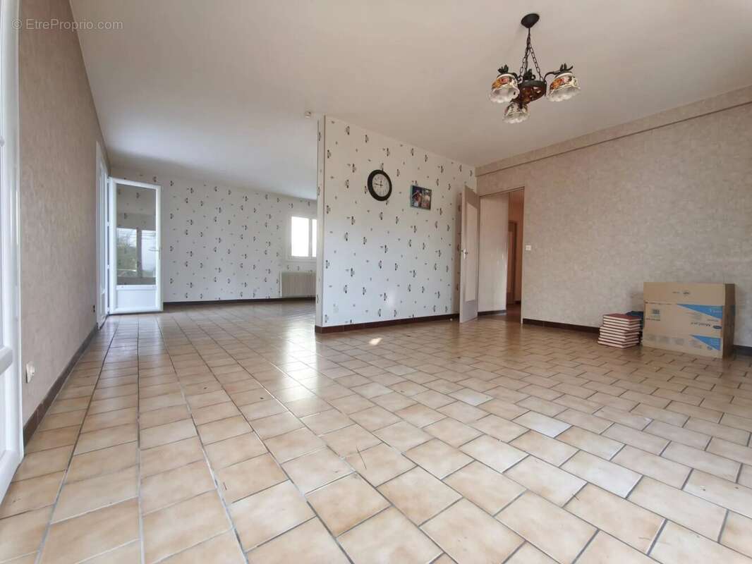 Maison à NAINTRE