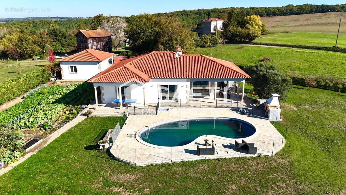 Photo 1 - Maison à VARES