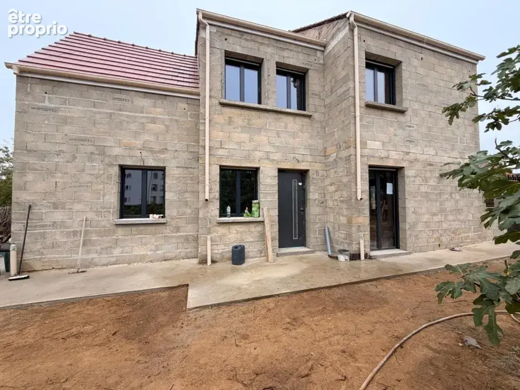 Maison avec jardin, 3 chambres et 2 stationnements NOGENT SUR OISE (60) - photo 13