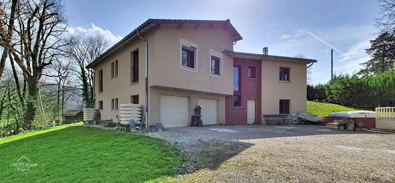 Maison à vendre 7 pièces CHAVANNES SUR SURAN (01) - photo 5