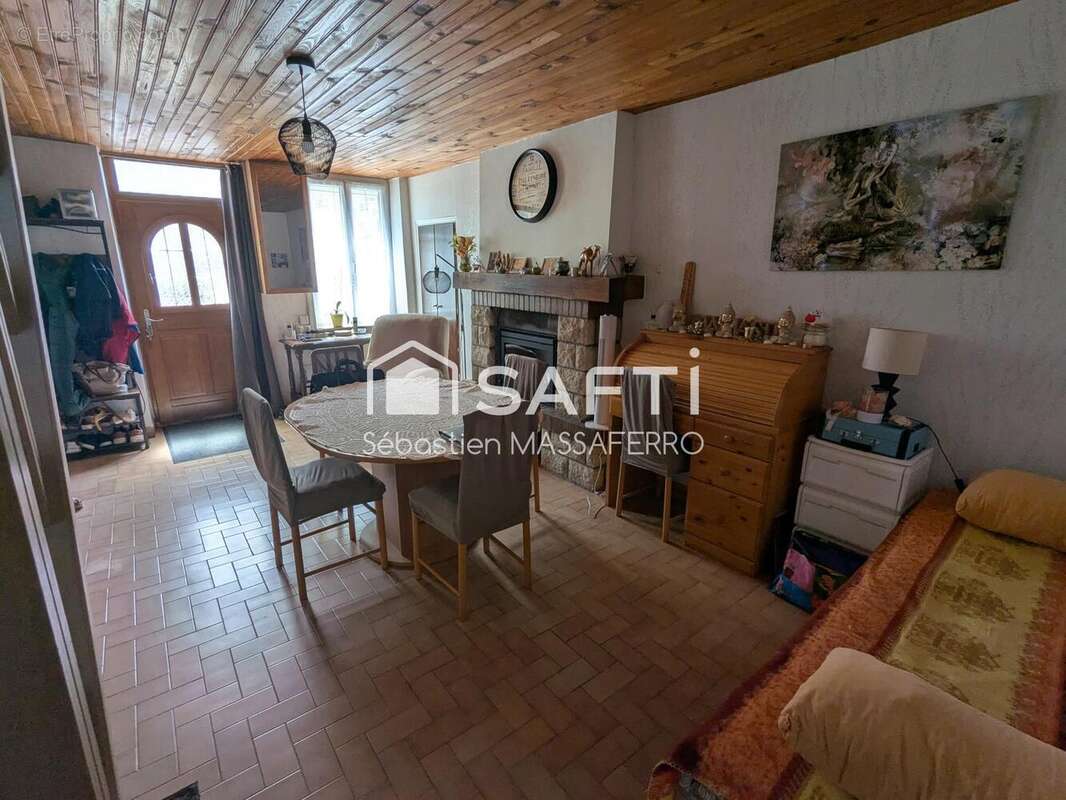 Maison 66 m² à Suilly-La-Tour  - photo 3