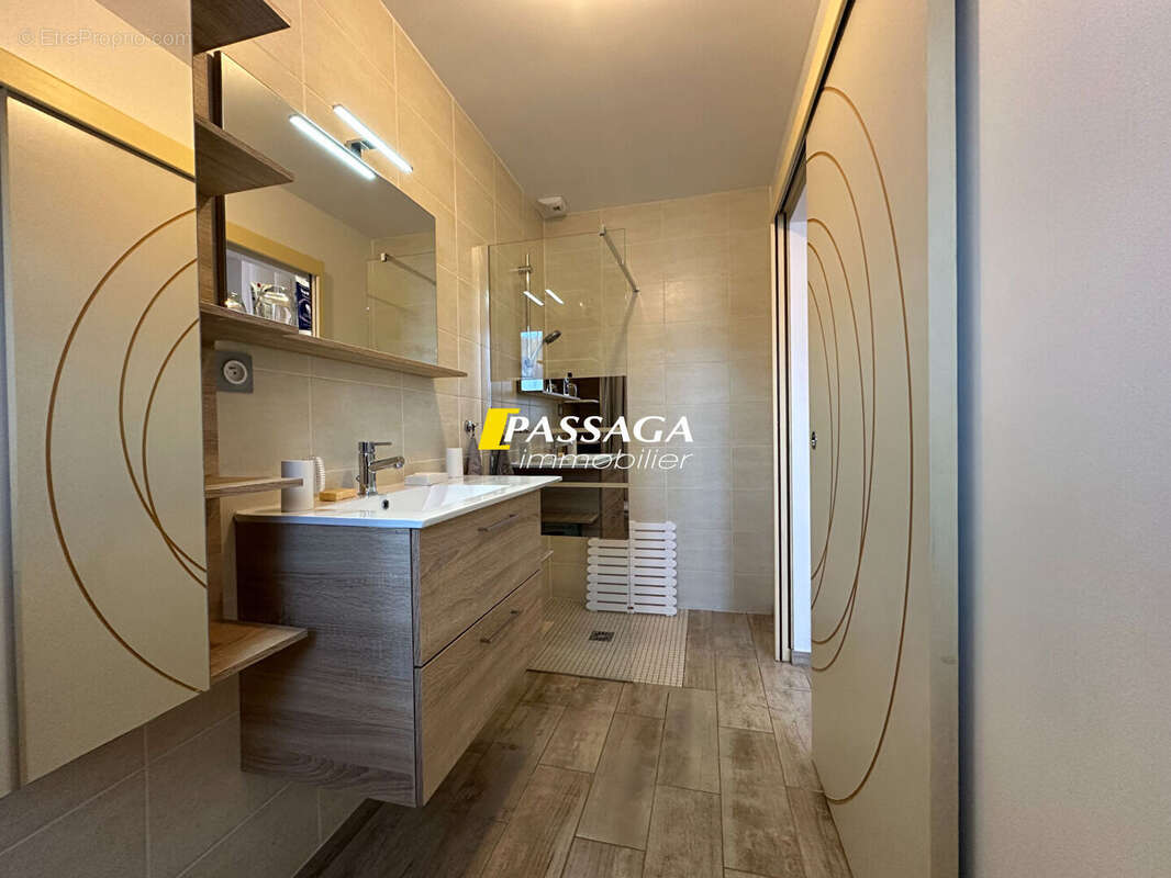 Maison à SAINTE-EULALIE-D&#039;OLT