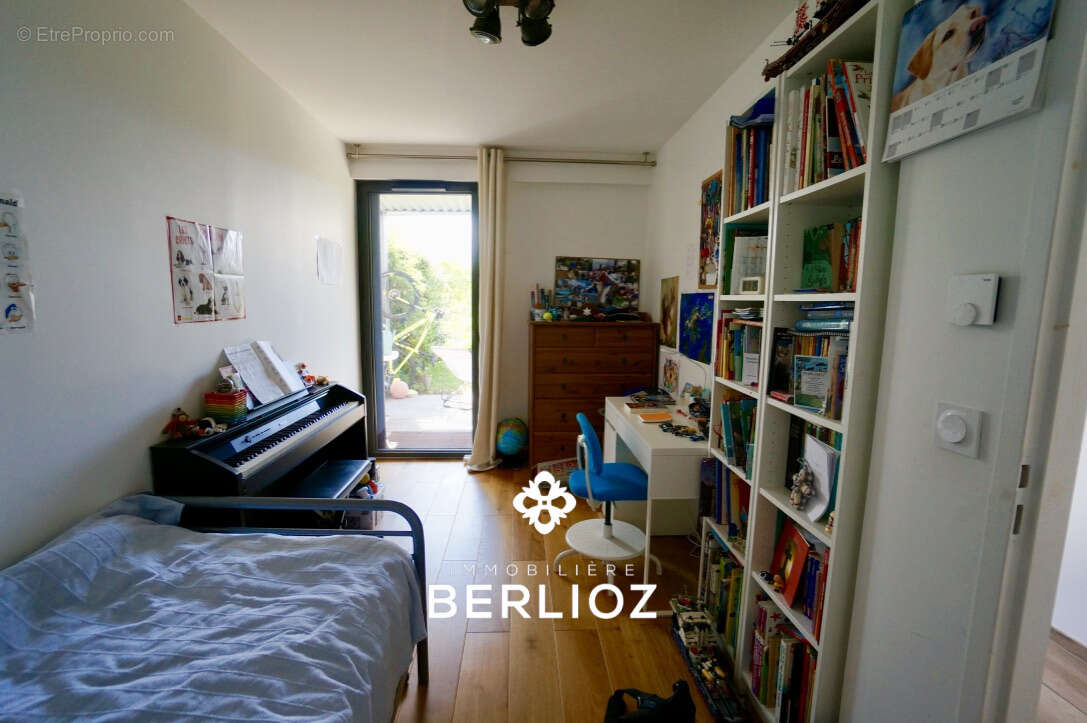 Appartement à MEYLAN