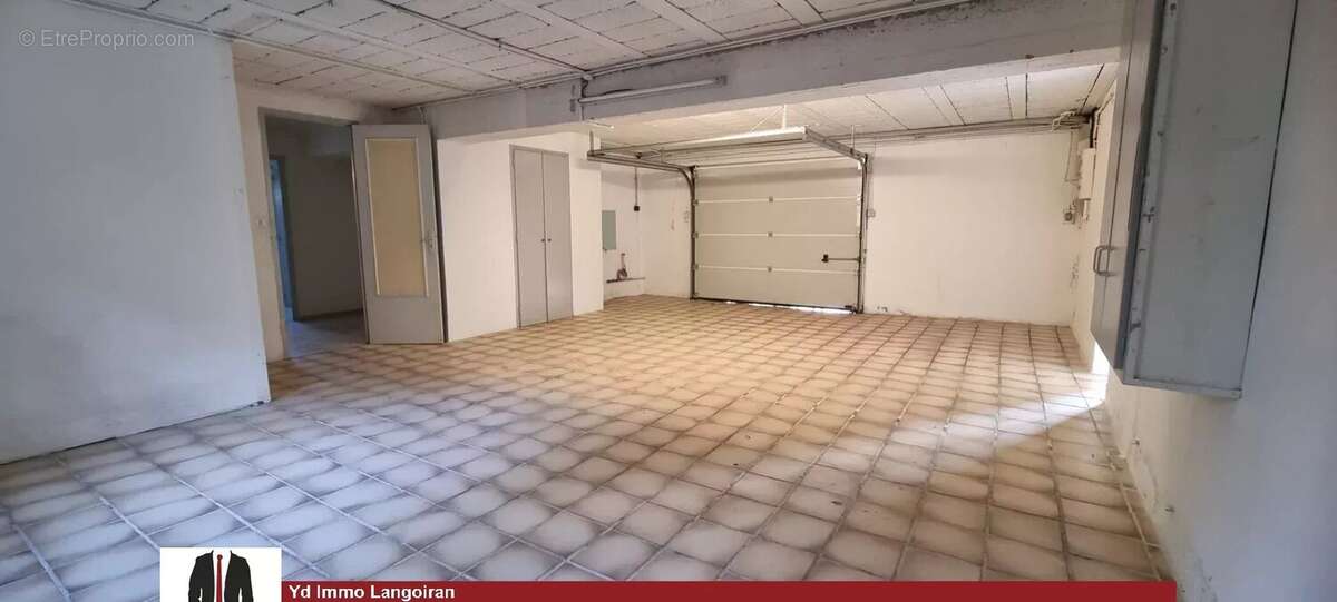 Maison à LE TOURNE