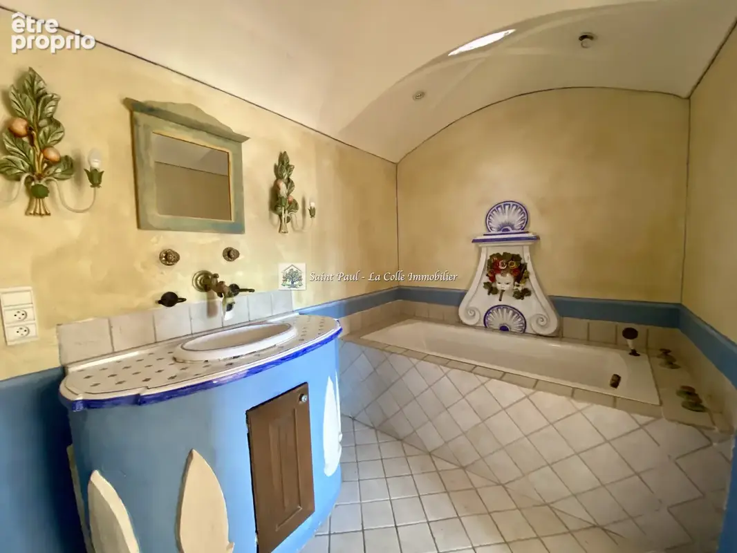 Maison de village d’exception avec galerie d’art et trois appartements   Saint-Paul-de-Vence - photo 10