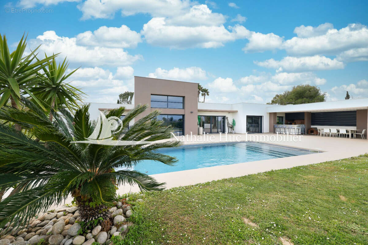 Maison 297 m² à Perpignan  - photo 4