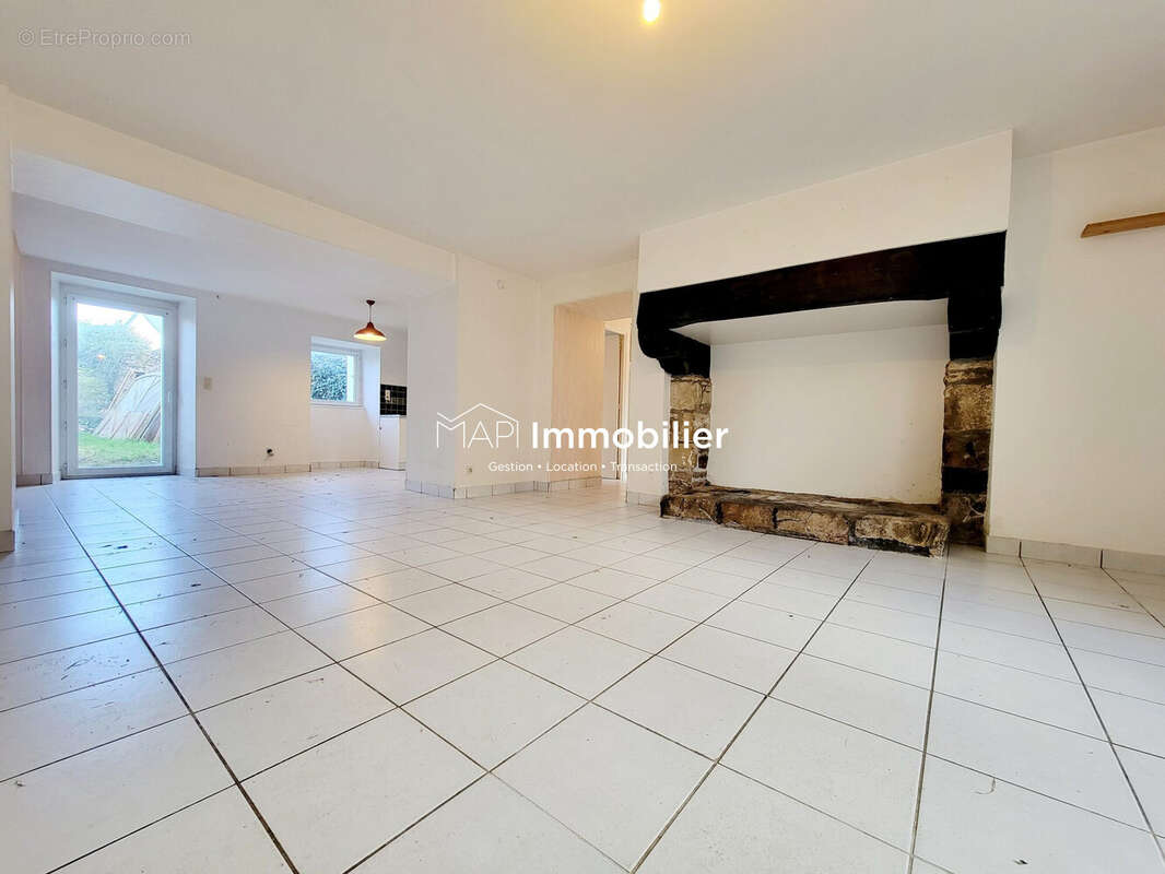 Maison à BRANDERION