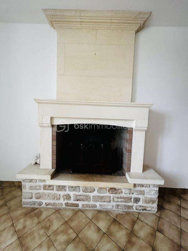 Maison à SAINT-BRIS-DES-BOIS