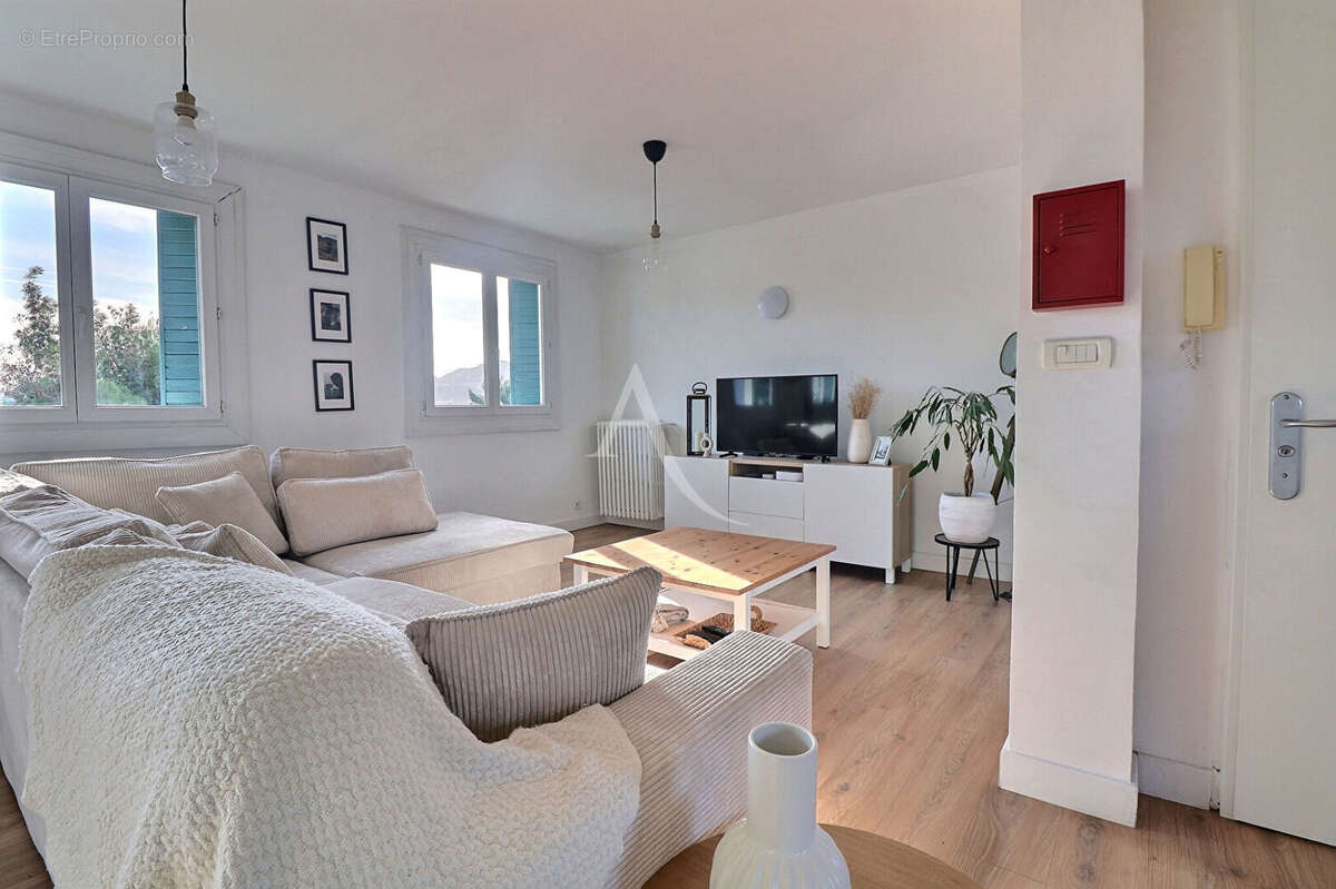 Appartement à MARSEILLE-8E