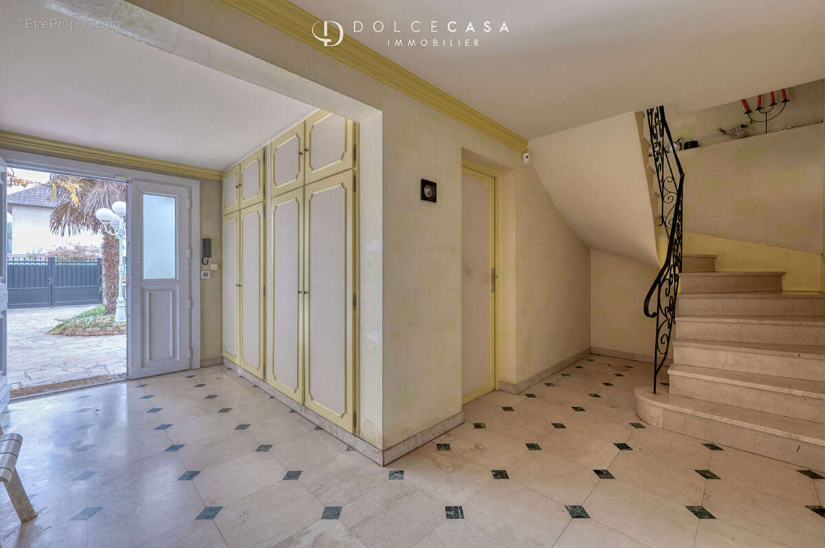 Maison à BRY-SUR-MARNE