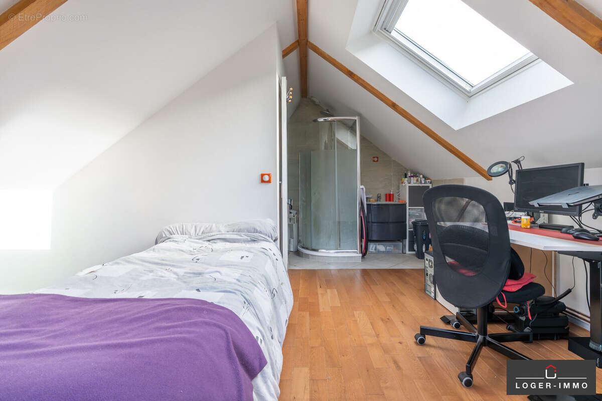 Maison à LE PERREUX-SUR-MARNE