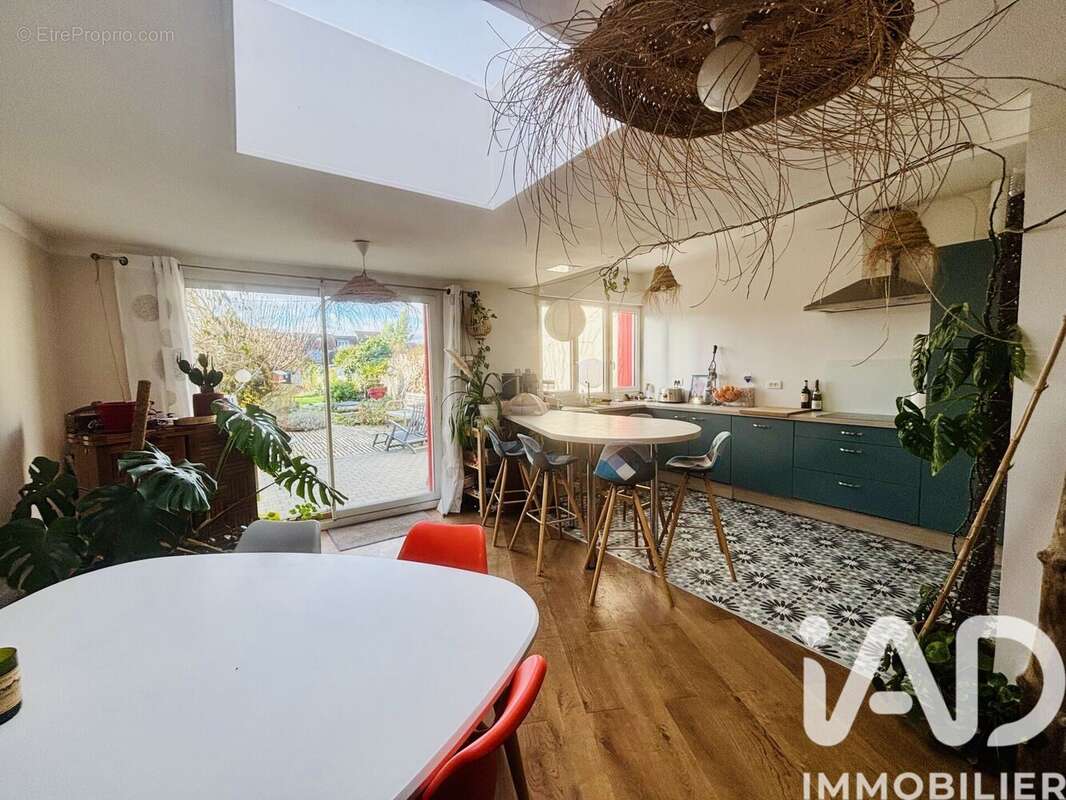 Photo 2 - Maison à WATTIGNIES