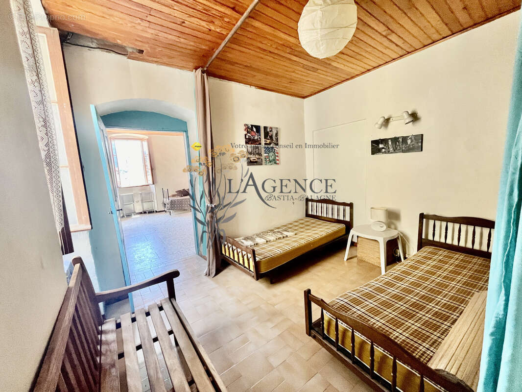 Appartement à L'ILE-ROUSSE