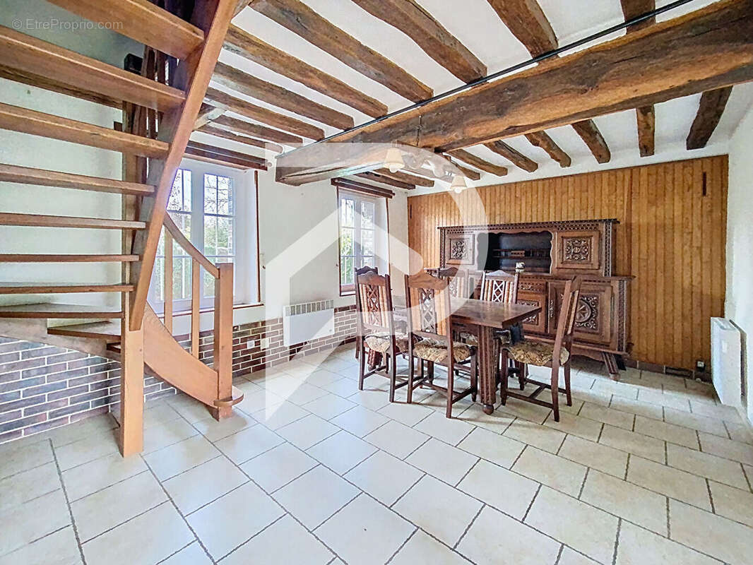 Maison à LE MESNIL-THOMAS