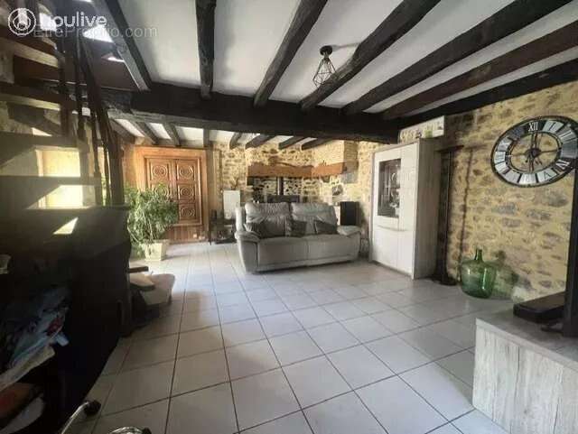 Charmante maison de village en pierre rénovée de 115m² – Calme et authenticité à L'âge (Marval) - photo 9