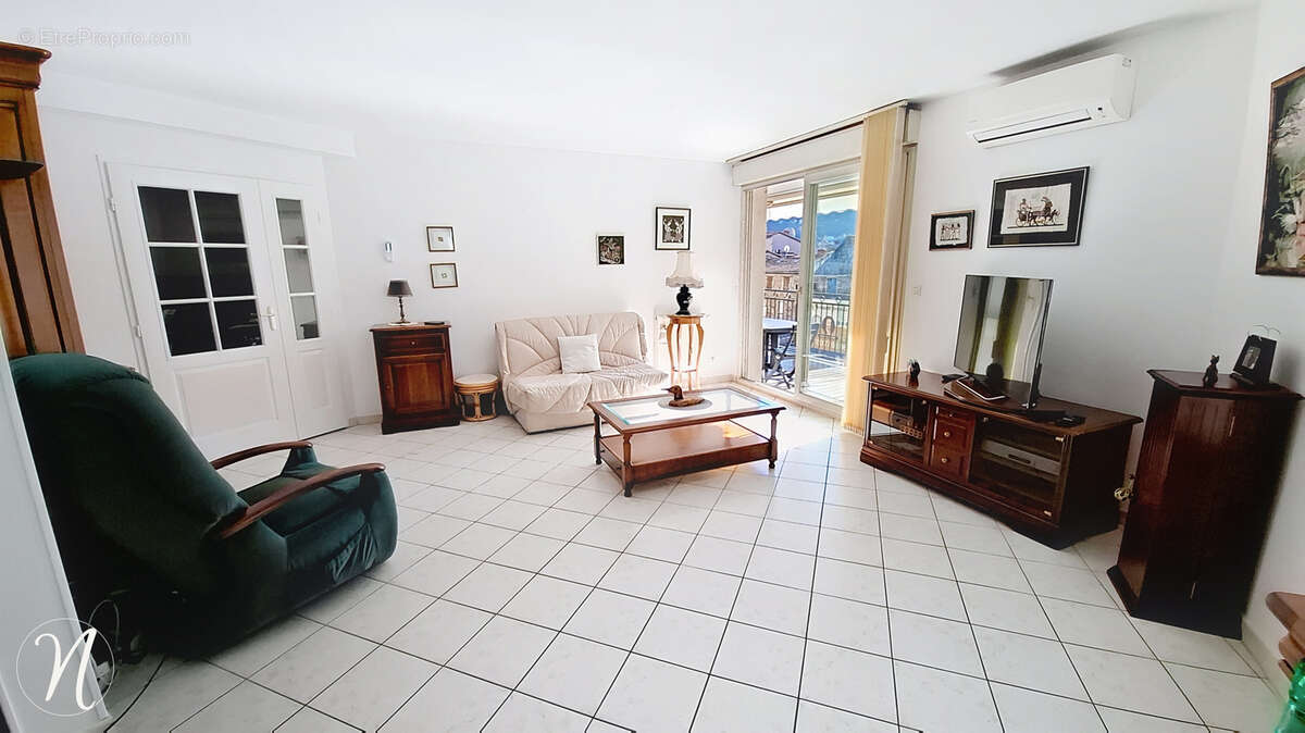 Appartement à SAINT-ROMAIN-EN-GAL