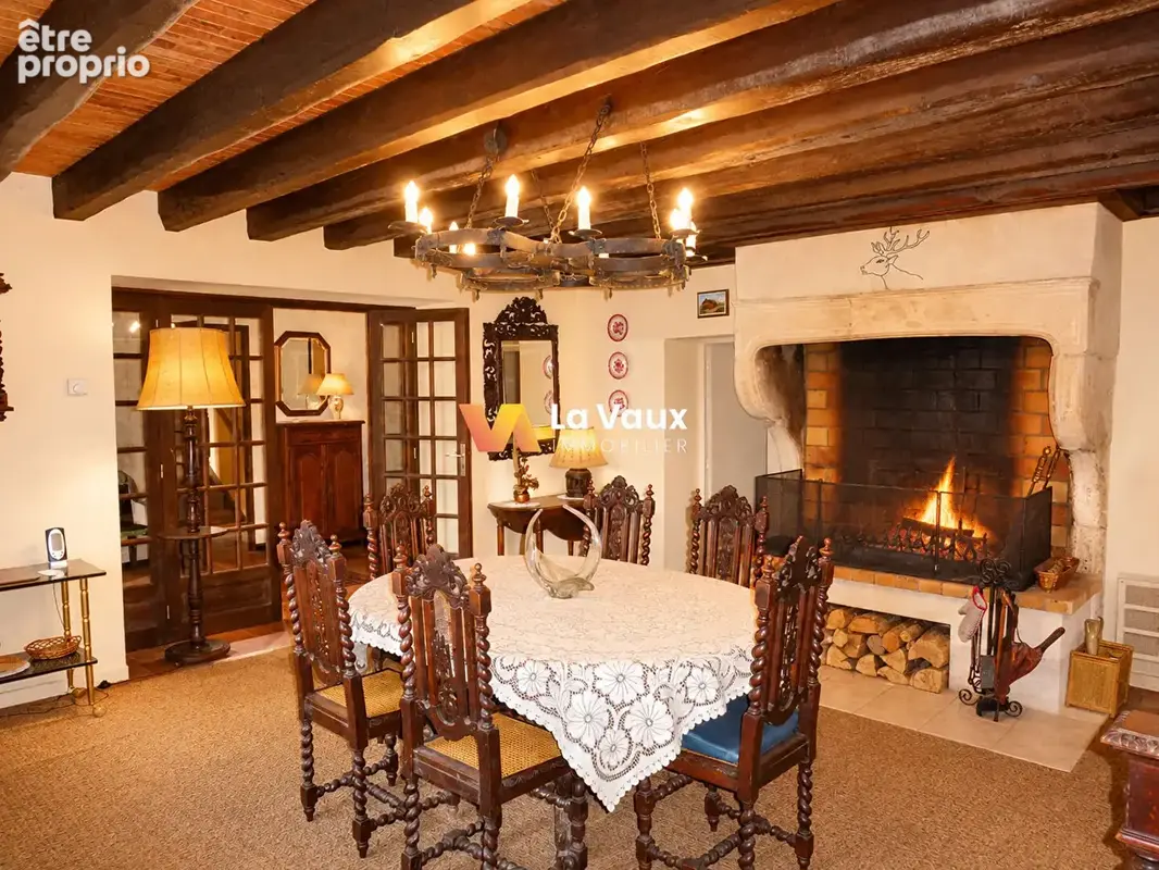 THELOD, secteur XEUILLEY : grande maison de village 180 m² - photo 4