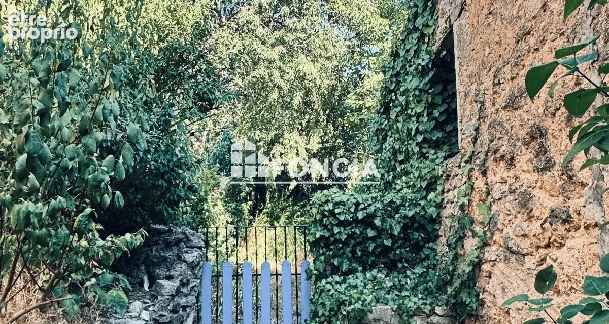 LE THORONET - Maison de hameau en pierres — 3 niveaux — Jardin, dépendance, piscine, buanderie — Plus de 199 m² habitables — À r - photo 9