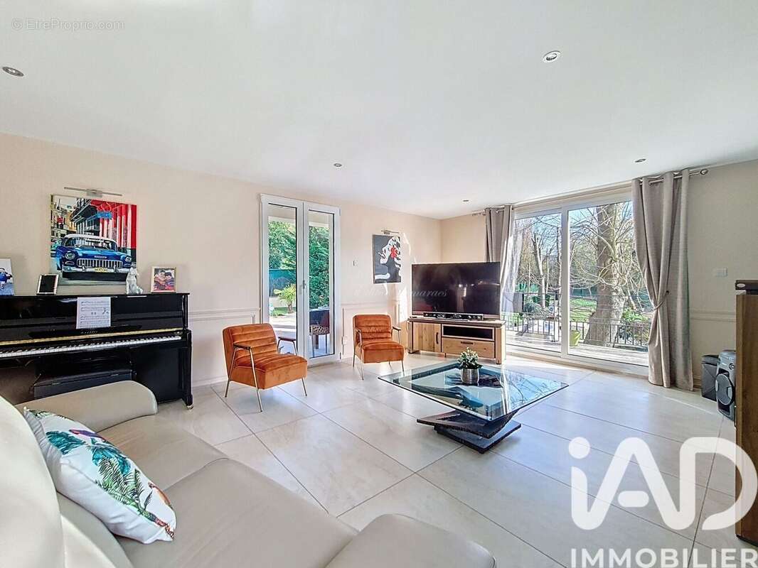 Photo 7 - Maison à CORMEILLES-EN-PARISIS