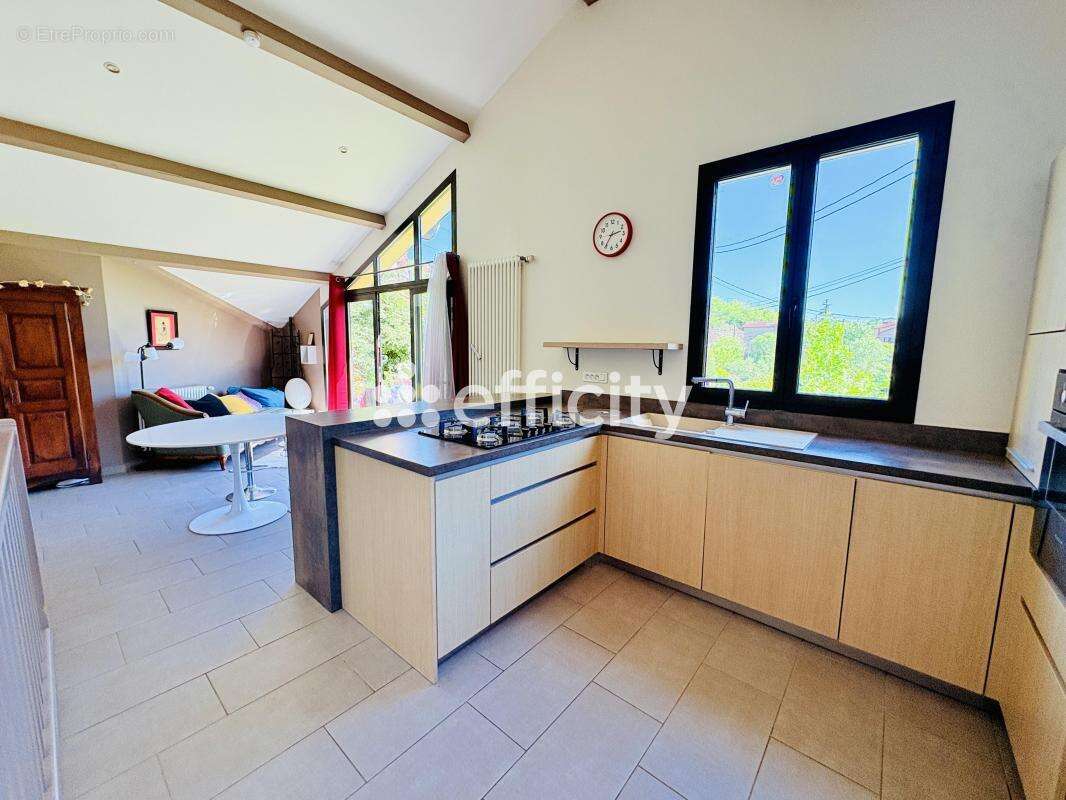 Maison à L&#039;ARBRESLE