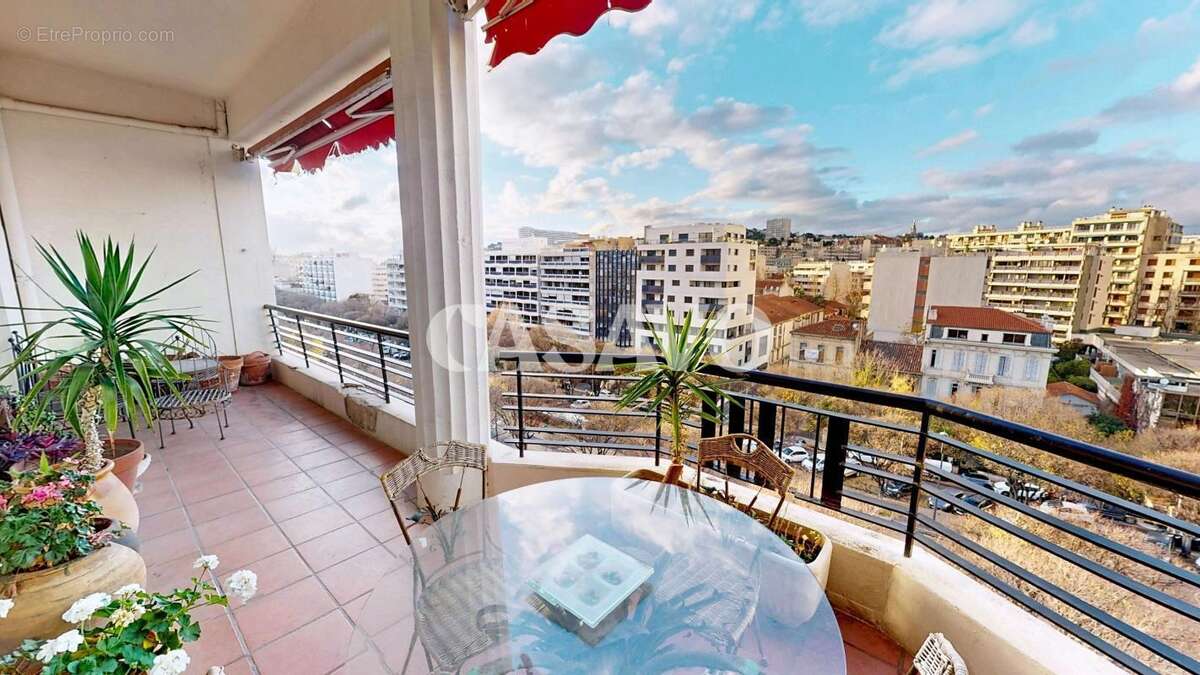 Appartement à MARSEILLE-8E