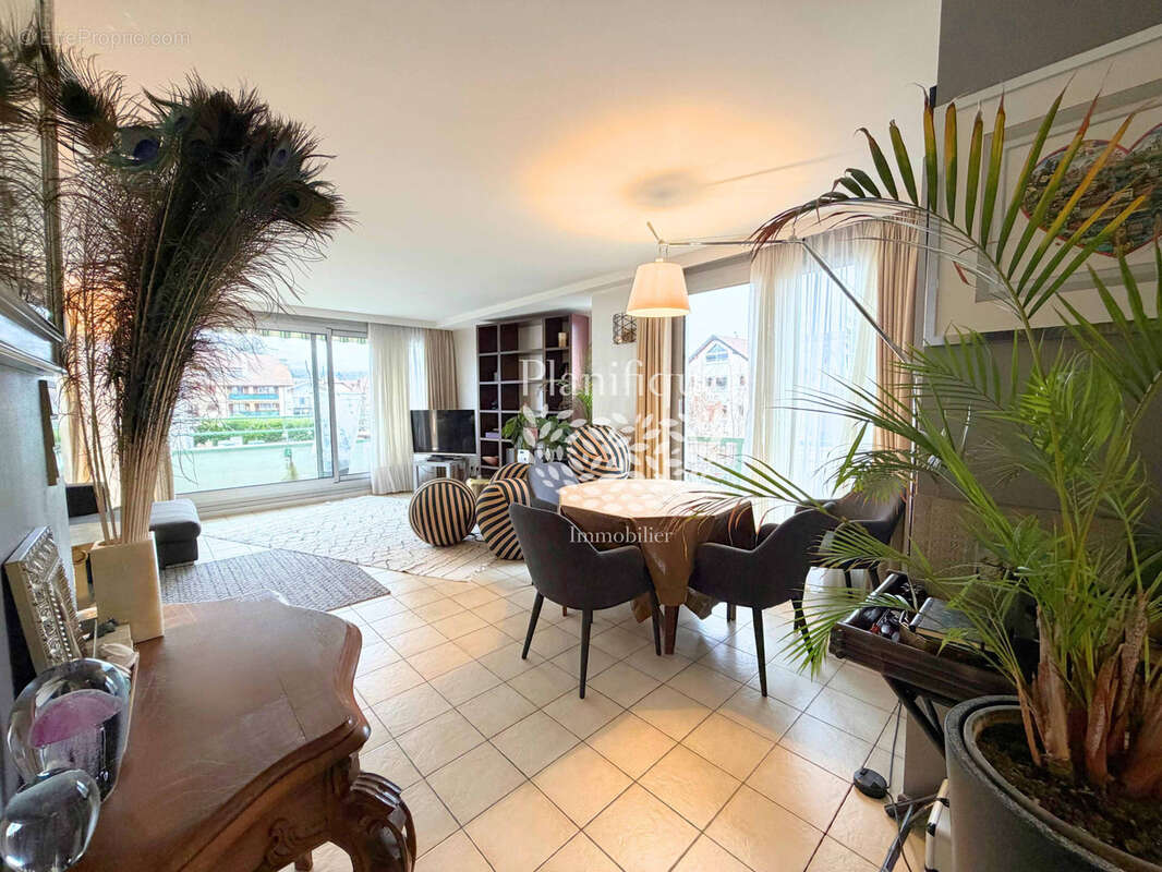 Appartement à FERNEY-VOLTAIRE