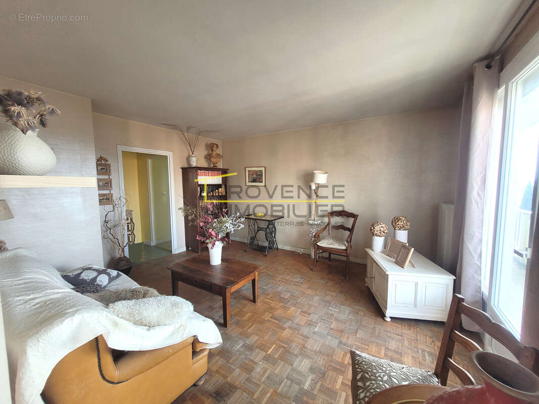 Appartement à MONTELIMAR