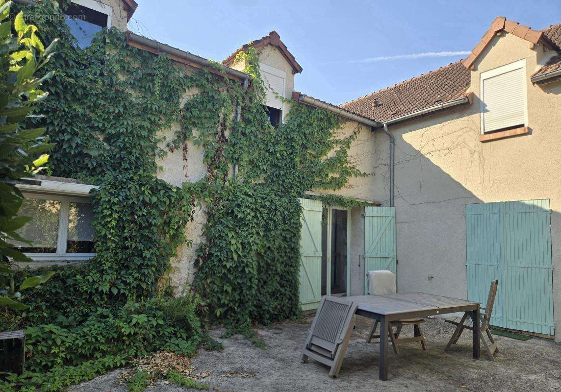 Maison à VAUREAL