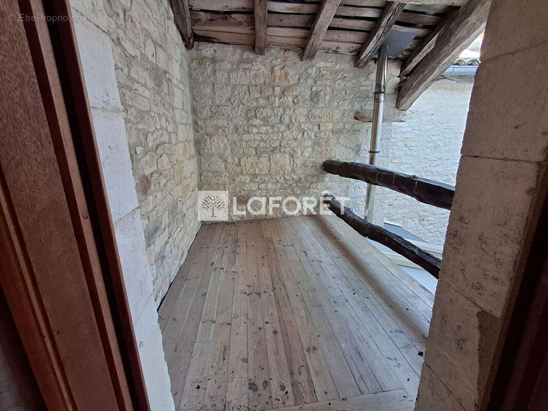 Maison à SAINT-BEAUZILE