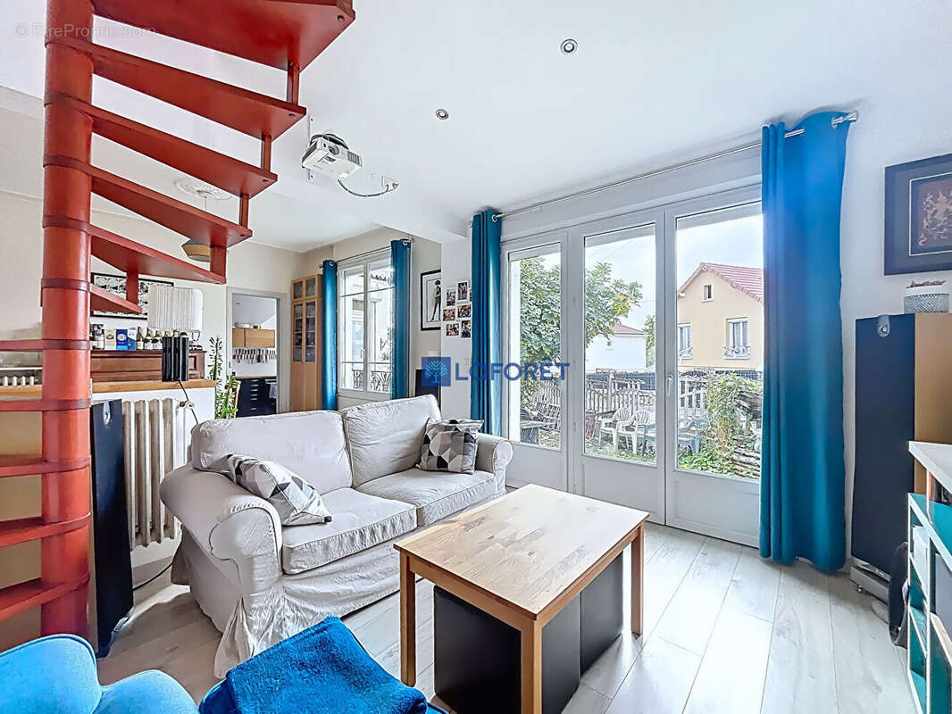 Maison à SAVIGNY-SUR-ORGE