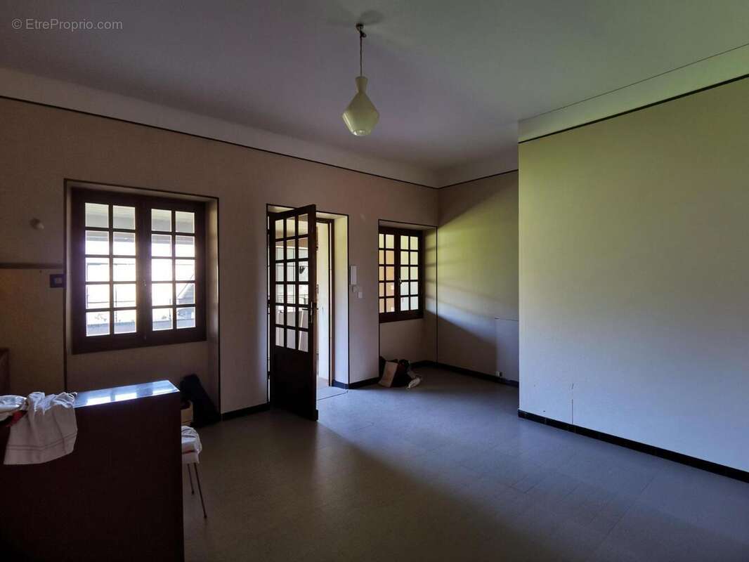   - Appartement à AUBENAS
