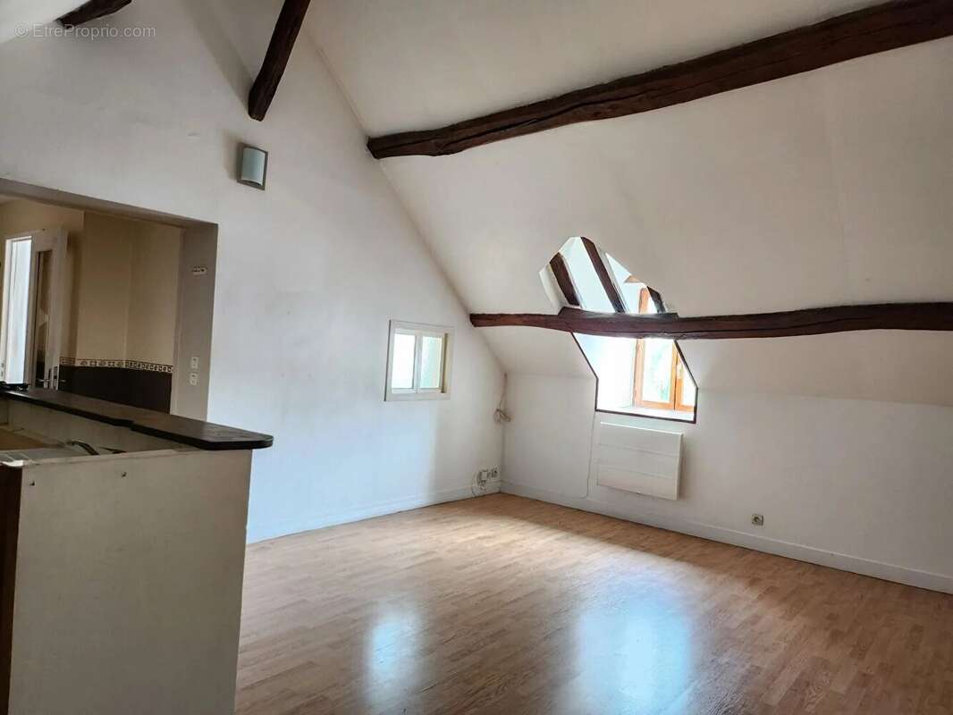 Maison à EPERNON