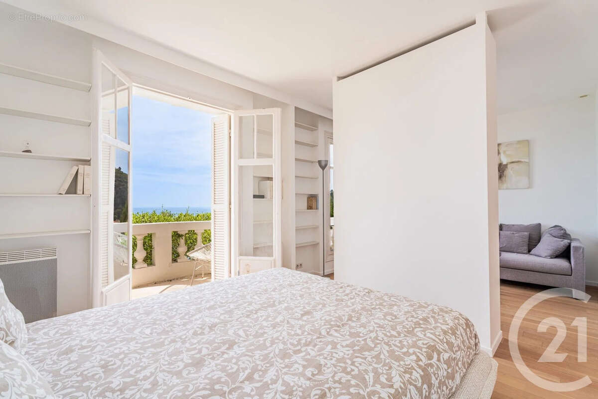 Maison à EZE