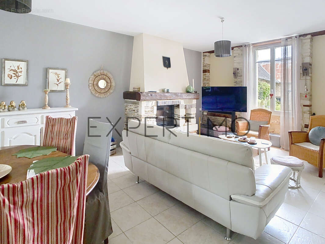 Maison à VILLERS-BOCAGE