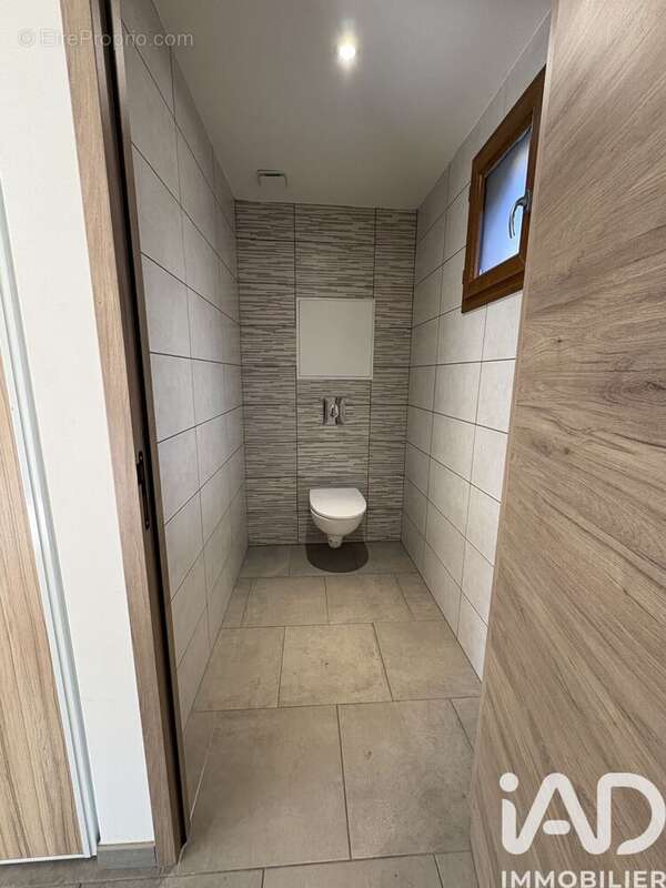 Maison 170 m² à Saint-Avre  - photo 8