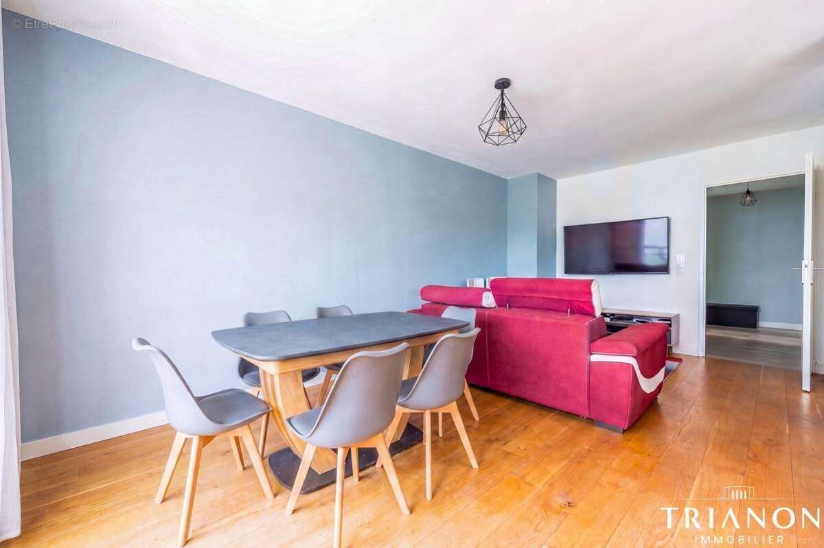 Appartement à SURESNES