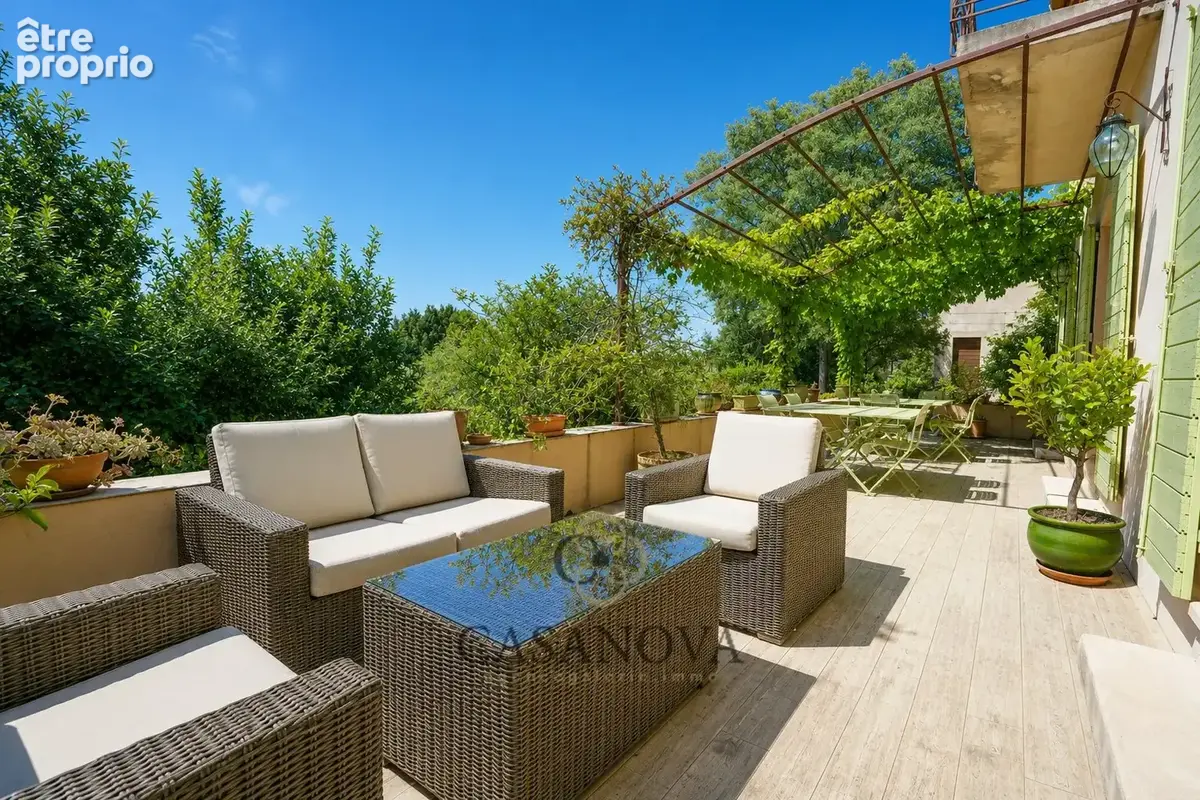 Mont Valat, bastide 196 m², vue dégagée, piscine, double garage - Sommières, entre Nimes et Montpellier. - photo 7