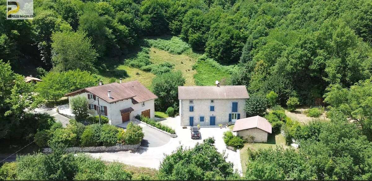Maison 290 m² à Saint-Jean-En-Royans  - photo 2
