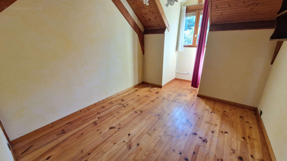 Maison à CHAPAREILLAN