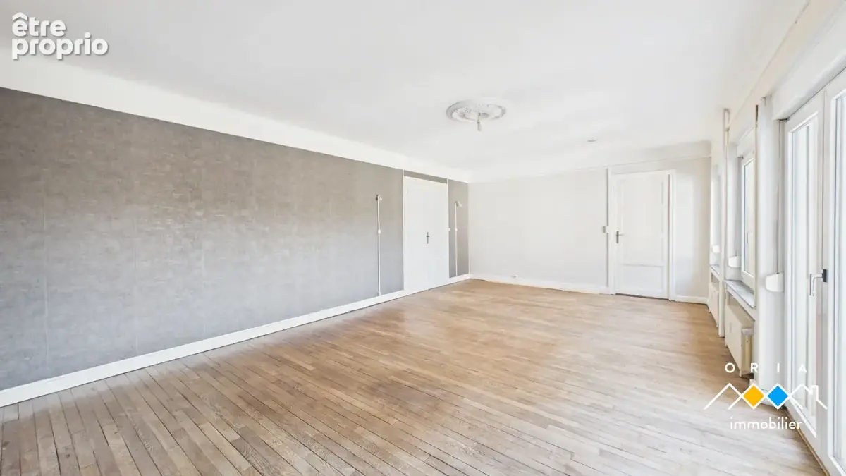 CHARMES - Appartement 6 pièces 143 m2 - photo 2