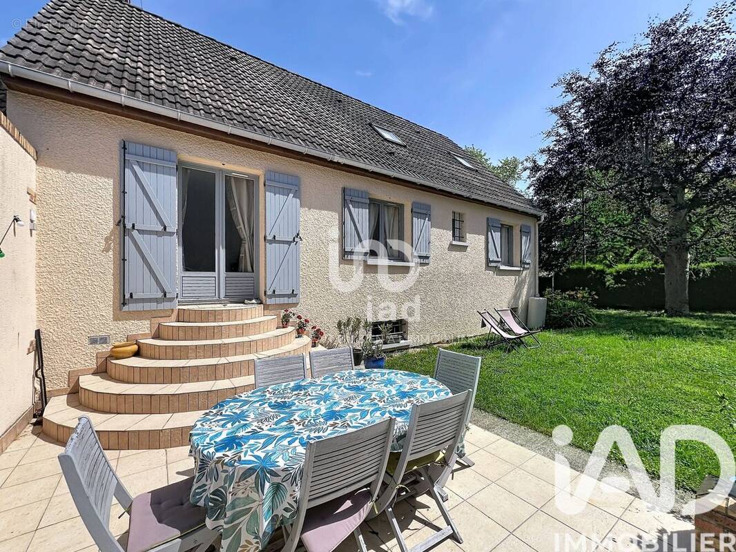 Photo 1 - Maison à LIVRY-GARGAN